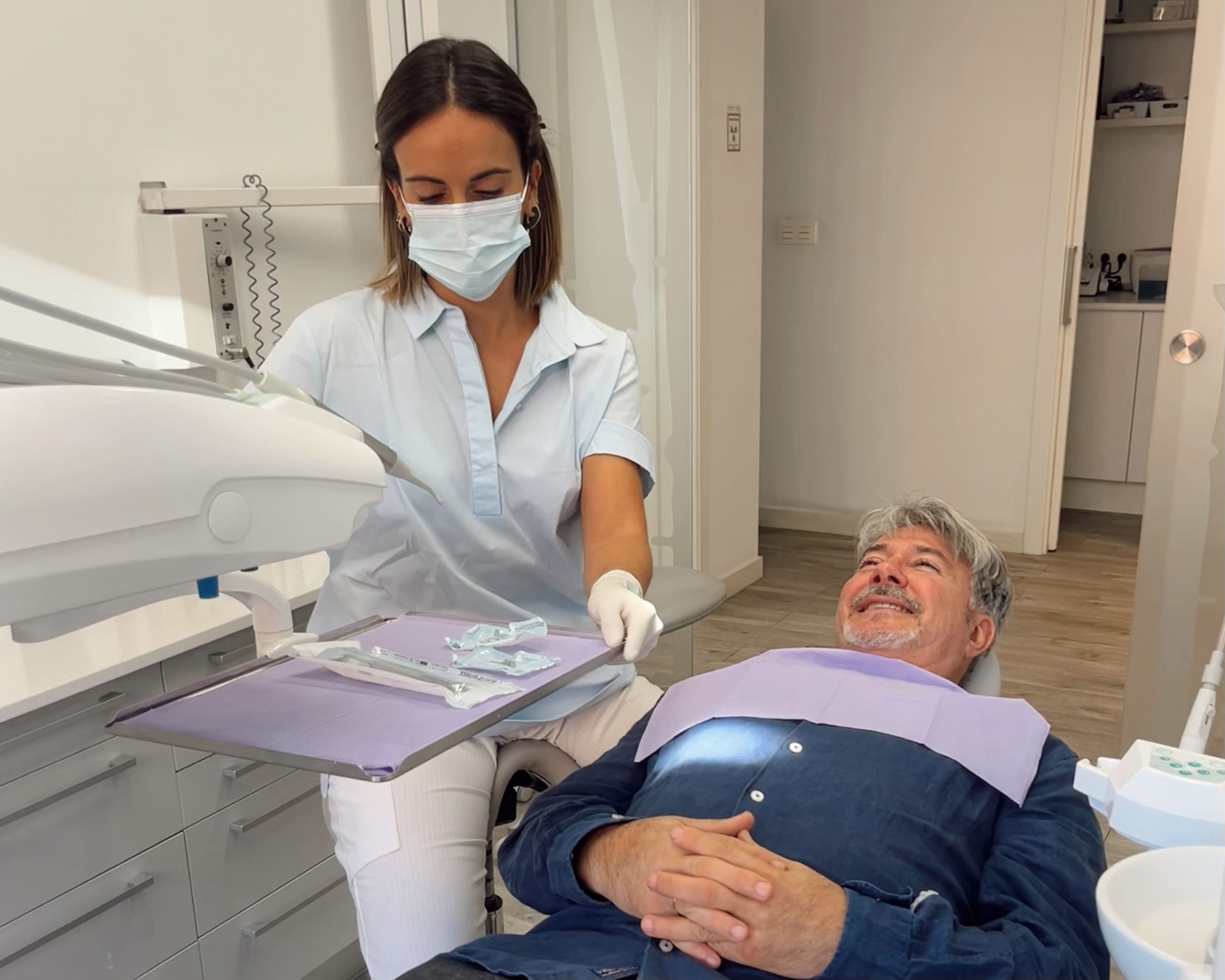 Blanqueamiento dental bilbao: tipos, precios y resultados